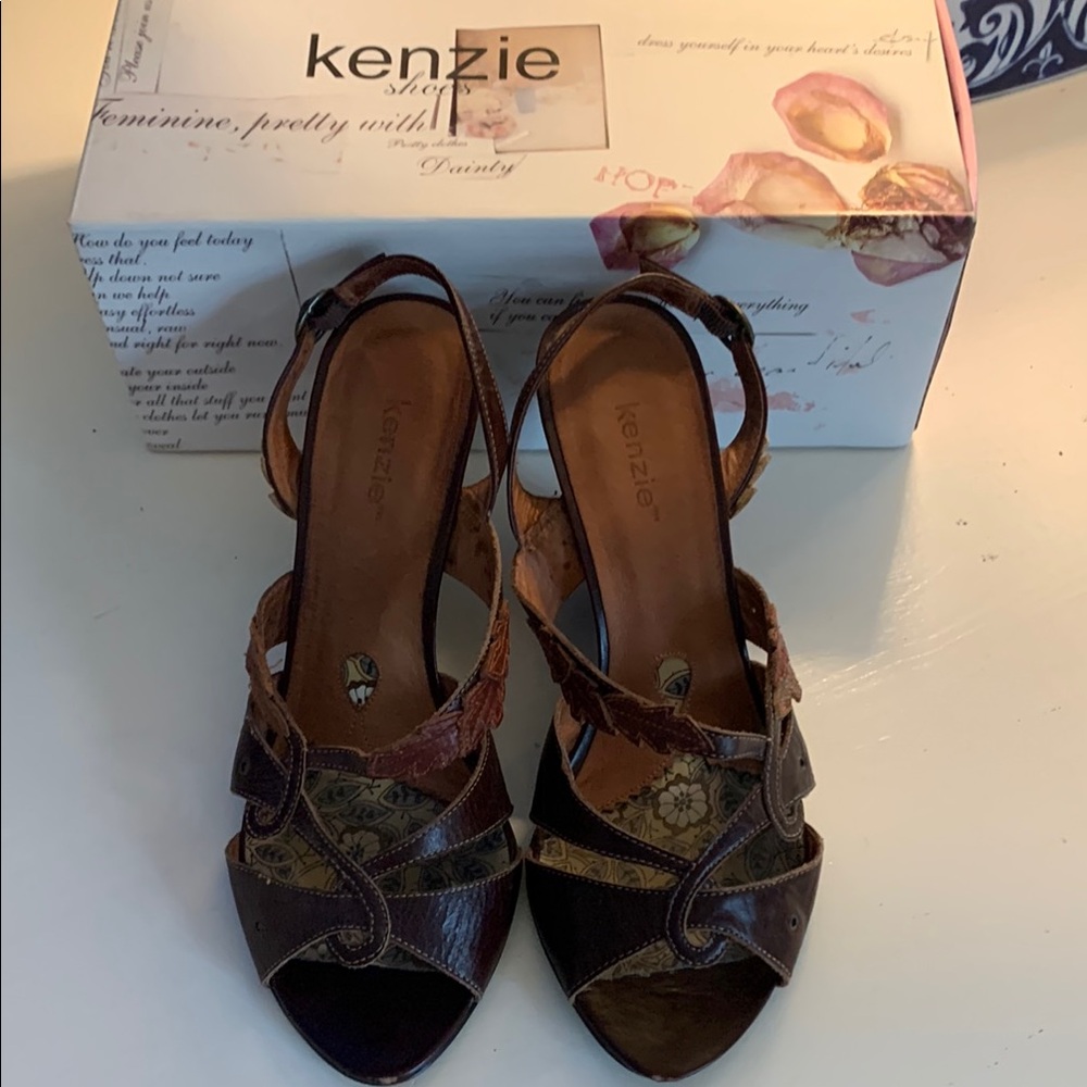 Kenzie Women's Brown Strappy Sandals